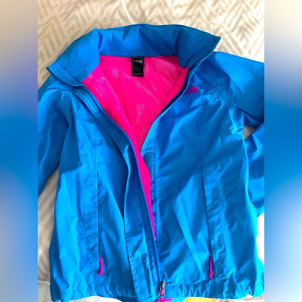 NorthFace summer windbreaker, size S, only worn once